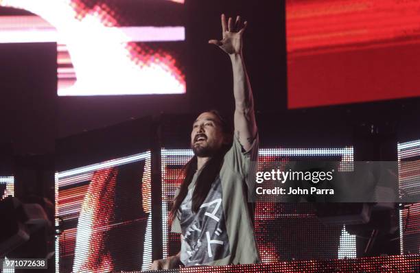 Steve Aoki performs at Mix Live! Presented by Uforia at American Airlines Arena on June 9, 2018 in Miami, Florida.