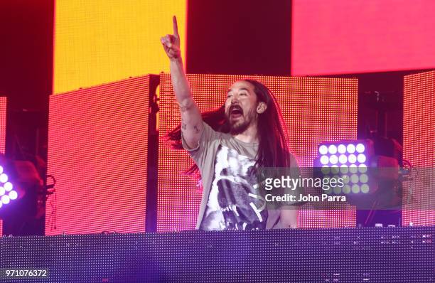 Steve Aoki performs at Mix Live! Presented by Uforia at American Airlines Arena on June 9, 2018 in Miami, Florida.