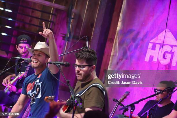 Recording artist Dustin Lynch performs onstage in the HGTV Lodge at CMA Music Fest on June 9, 2018 in Nashville, Tennessee.