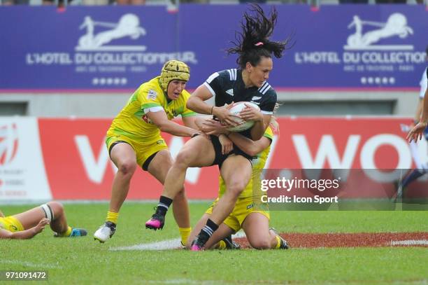 Portia Woodman of New Zealand during the Final women match between New Zealand and Australia at the HSBC Paris Sevens, stage of the Rugby Sevens...