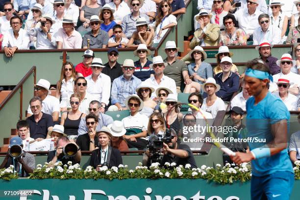 Pierre Niney, Natasha Andrews, Cyril Lignac, Tim Roth, his wife Nikki Butler, Jalil Lespert, his wife Sonia Rolland, Vianney Bureau, Clive Owen,...