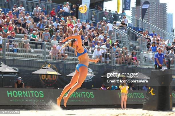 Kelly Reeves Rodgers Kelly Reeves Photos and Premium High Res Pictures - Getty Images