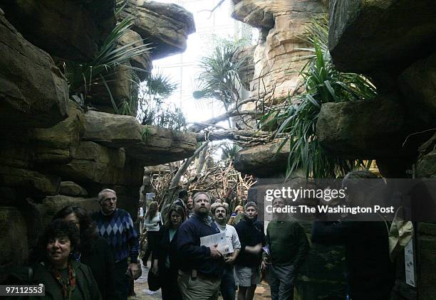 Josephm 175647--SLUG--ME/AQUARIUM-DATE----LOCATION--National Aquarium in Baltimore, Maryland -PHOTOGRAPHER-MARVIN JOSEPH/TWP--CAPTION-The National...