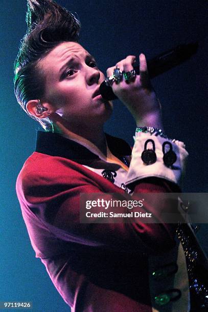 La Roux performs at Le Bataclan on February 26, 2010 in Paris, France.