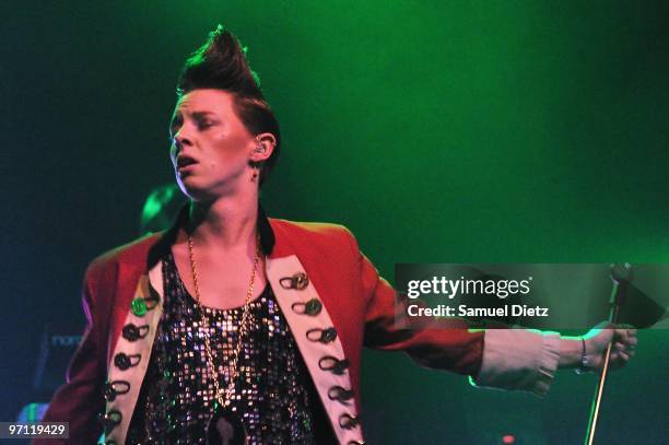 La Roux performs at Le Bataclan on February 26, 2010 in Paris, France.