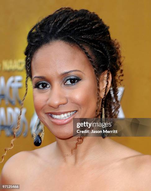 Actress Tracie Thoms arrives at the 41st NAACP Image awards held at The Shrine Auditorium on February 26, 2010 in Los Angeles, California.