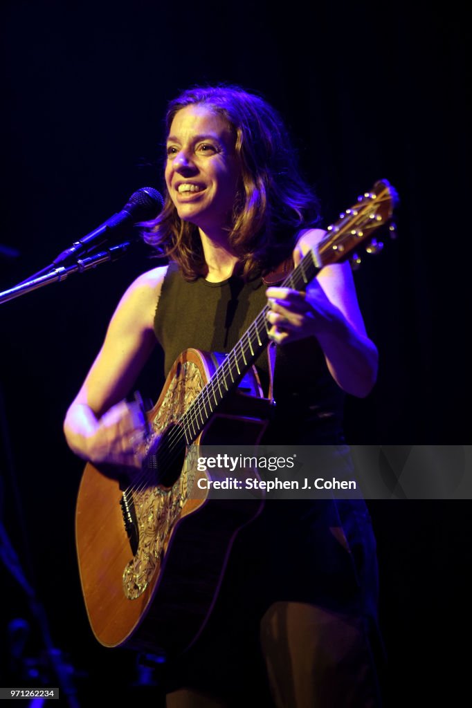 Ani DiFranco In Concert - Louisville, KY