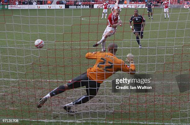 Barry Robson of Middlesbrough scores the 2nd penalty during the Coca-Cola Championship match between Middlesbrough and Queens Park Rangers at the...