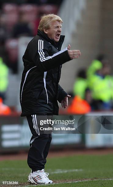 Middlesbrough manager Gordon Strachan looks on during the Coca-Cola Championship match between Middlesbrough and Queens Park Rangers at the Riverside...