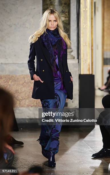 Model Natasha Poly walks the runway during the Emilio Pucci Milan Fashion Week Autumn/Winter 2010 show on February 27, 2010 in Milan, Italy.