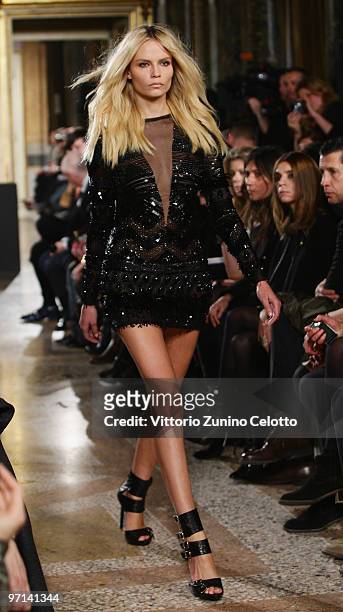 Model Natasha Poly walks the runway during the Emilio Pucci Milan Fashion Week Autumn/Winter 2010 show on February 27, 2010 in Milan, Italy.