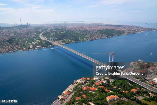 aerial view of 15 july martyrs bridge, istanbul - stretto foto e immagini stock