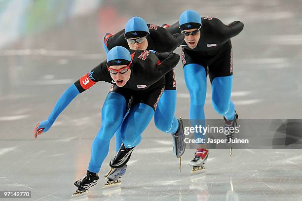 Team United States with Brian Hansen, Chad Hedrick and Jonathan Kuck compete in the speed skating men's team pursuit finals on day 16 of the 2010...