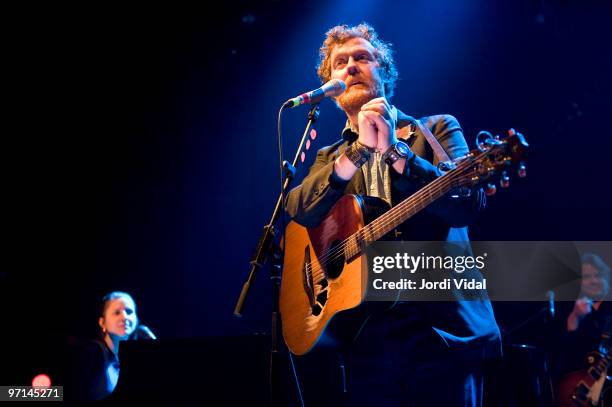 Marketa Irglova and Glen Hansard of The Swell Season perform on stage at Sala Apolo on February 27, 2010 in Barcelona, Spain.