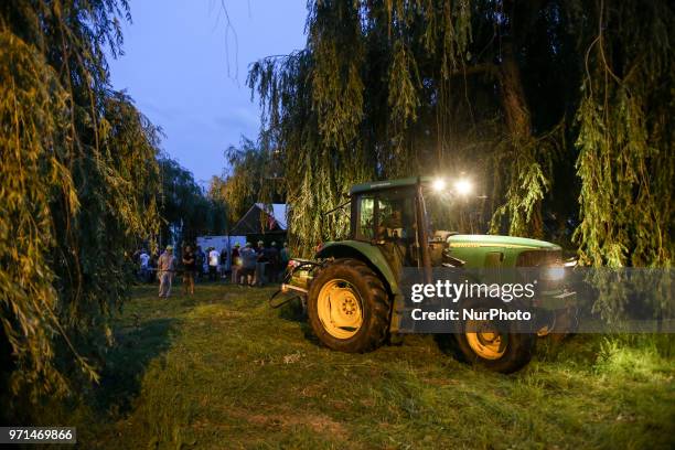 At the call of the FDSEA, farmers in eastern France have blocked the fuel depot of the Port aux oils de Strasbourg since Sunday evening. They protest...