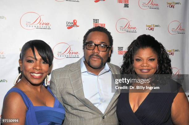 Actress Sheryl Lee Ralph, director Lee Daniels and actress Mo�Nique attend the First Annual D.I.V.A Awards at Rockwell on February 27, 2010 in Los...