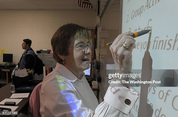 December 18, 2009 CREDIT: Tracy A Woodward / TWP. Stone Bridge High School, 43100 Hary Rd., Ashburn, VA. Ann Blocksom's AP computer science class at...