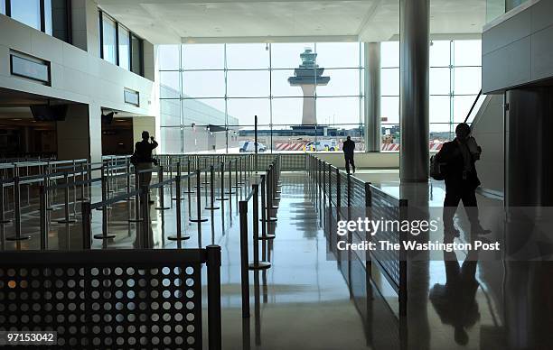September 2009 CREDIT: Katherine Frey / TWP. Dulles, VA. New international terminal at Dulles opening tomorrow. The new international terminal at...