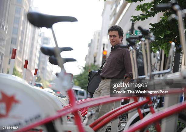 July 15, 2009 PLACE: Washington, DC PHOTOGRAPHER: jahi chikwendiu/twp Chris Ganson is participating in Bike Share, a new city program in which riders...