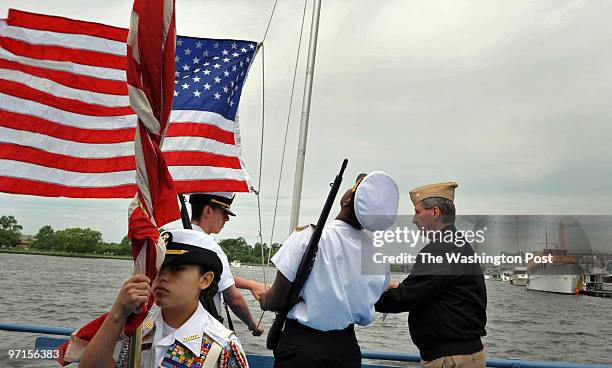 May 17, 2009 PLACE: Washington, DC PHOTOGRAPHER: jahi chikwendiu/twp From left to right starting in the front, Commander Nury Criollo, Cadet Lt....