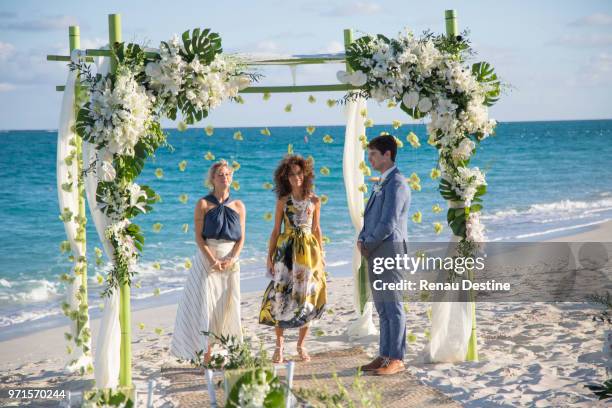 Where The Heart Is - After a turbulent few days in Turks & Caicos, the family starts to question if the wedding will actually take place. The moms...