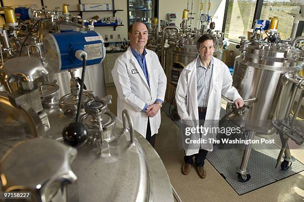Kevin Clark/The Washington Post Neg #: clarkk Rockville, MD Thomas Watkins President and Chief Executive Officer, left, and Barry Labinger, Executive...