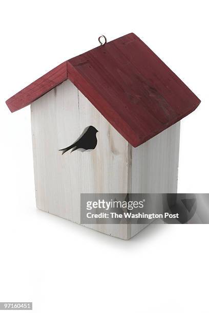 Washington Post Studio DATE: November 30, 2008 PHOTO: Julia Ewan/TWP Gift Guide - Red & white bird house.