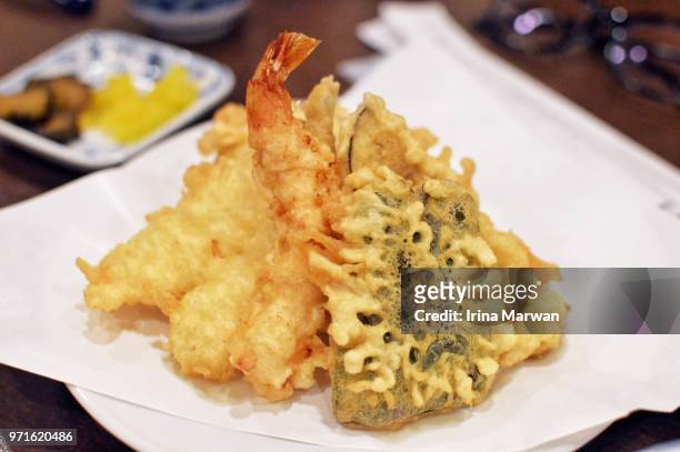 tempura - tempura stock-fotos und bilder