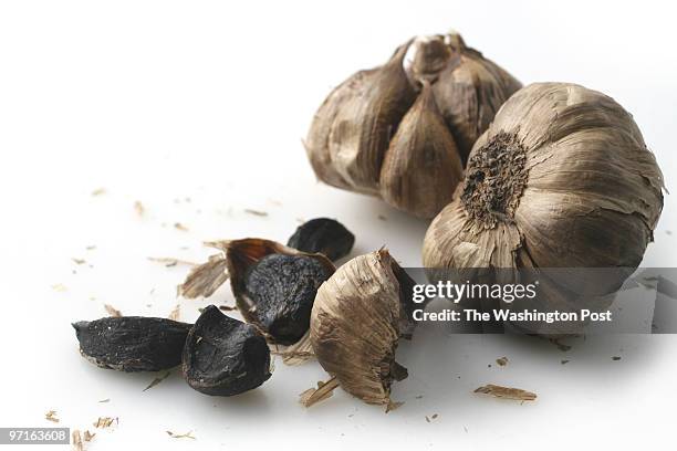 Washington Post Studio DATE: February 18, 2009 PHOTO: Julia Ewan/TWP Aged black garlic.