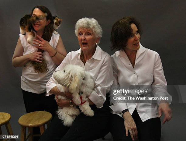 October 22, 2008CREDIT: Carol Guzy/ The Washington PostLOCATION: Rockville MDCAPTION: CRITTERS FOR THE CURE: Elizabeth Shepard and her mother Deborah...