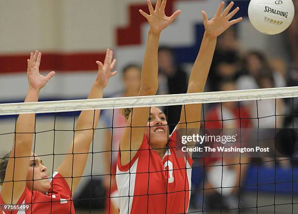 SP_vball25 NEG NUMBER: 203845 DATE: September 22, 2008 CREDIT: Toni L. Sandys_TWP Ellicott City, MD From left, Centennial's Jackie Hawkins and Sarah...