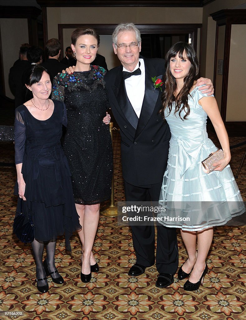 Cinematographer Caleb Deschanel Poses With Wife Mary Jo Deschanel And cinematographer-caleb-deschanel-poses-with-wife-mary-jo-deschanel-and