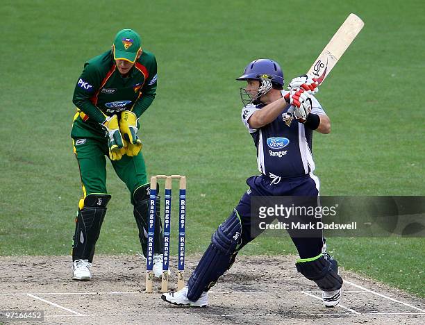 Brad Hodge of the Bushrangers plays a late cut during the Ford Ranger Cup Final match between the Victorian Bushrangers and the Tasmanian Tigers at...