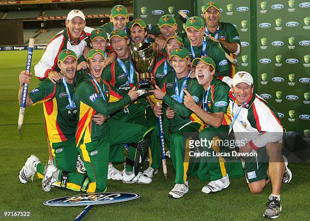 Tasmania players celebrate after winning the Ford Ranger Cup Final match between the Victorian Bushrangers and the Tasmanian Tigers at the Melbourne...