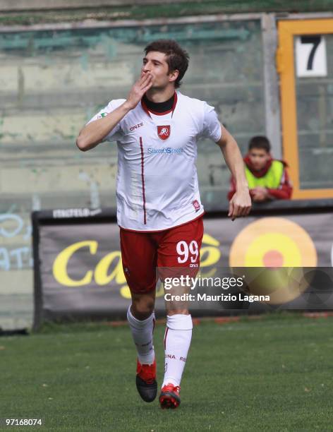 Franco Brienza of Reggina Calcio celebrates a goal during the Serie B match between Reggina and Frosinone at Stadio Oreste Granillo on February 28,...