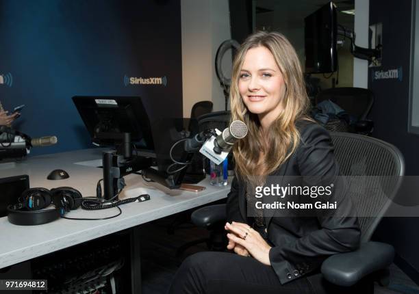 Alicia Silverstone visits SiriusXM Stars with Jenny Hutt at the SiriusXM Studios on June 11, 2018 in New York City.