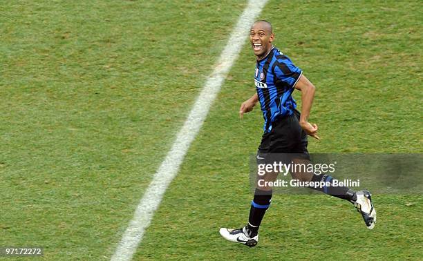 Douglas Maicon of Inter celebrates the goal during the Serie A match between Udinese and Inter at Stadio Friuli on February 28, 2010 in Udine, Italy.