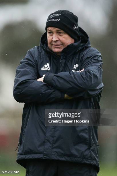 Coach Steve Hansen looks on during a New Zealand All Blacks training session at Hutt Recreation Ground on June 12, 2018 in Wellington, New Zealand.