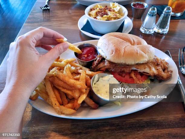 grouper sandwich - zackenbarsch stock-fotos und bilder
