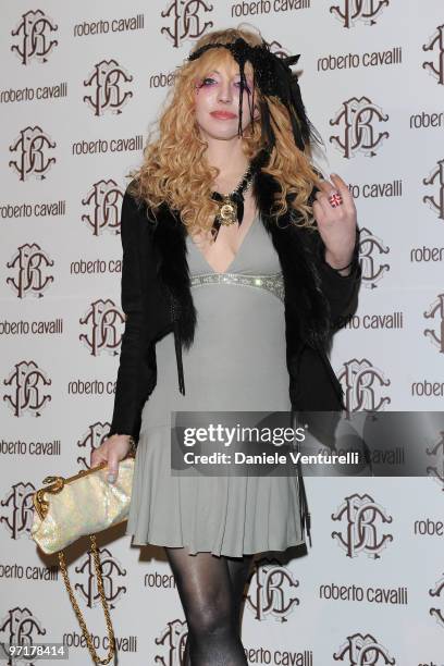 Courtney Love attends the Roberto Cavalli party during the Milan Fashion Week Autumn/Winter 2010 on February 28, 2010 in Milan, Italy.