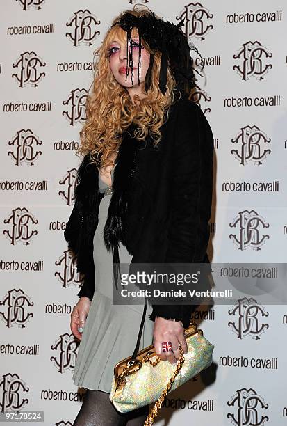 Courtney Love attends the Roberto Cavalli party during the Milan Fashion Week Autumn/Winter 2010 on February 28, 2010 in Milan, Italy.