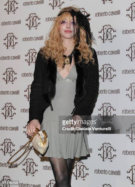 Courtney Love attends the Roberto Cavalli party during the Milan Fashion Week Autumn/Winter 2010 on February 28, 2010 in Milan, Italy.
