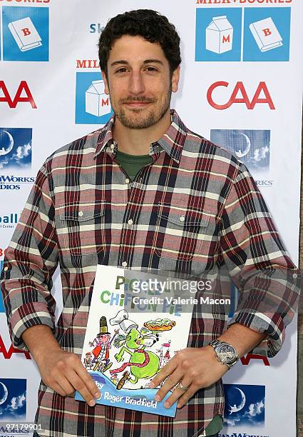 Actor Jason Biggs arrives at Milk + Bookies 1st Annual Story Time Celebration at Skirball Cultural Center on February 28, 2010 in Los Angeles,...