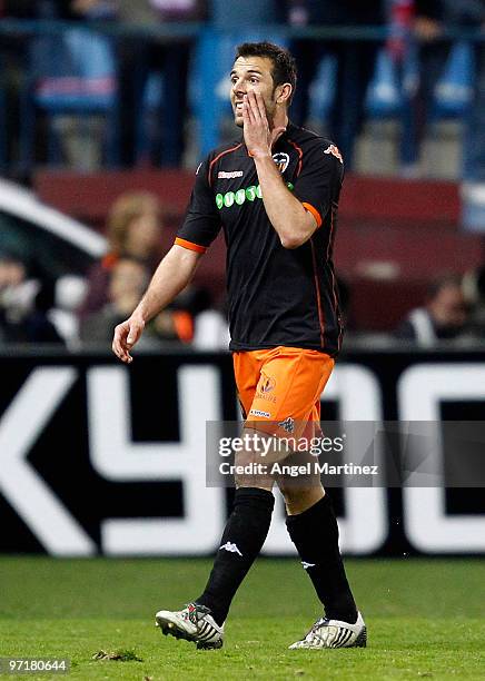 Carlos Marchena of Valencia gestures during the La Liga match between Atletico Madrid and Valencia at Vicente Calderon Stadium on February 28, 2010...