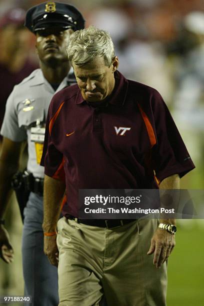 Neg#:158952 Photog:Preston Keres/TWP FedEx Field, Lancover, Md. Virginia Tech Head Coach Frank Beamer walks off the field after losing to USC 24-13...