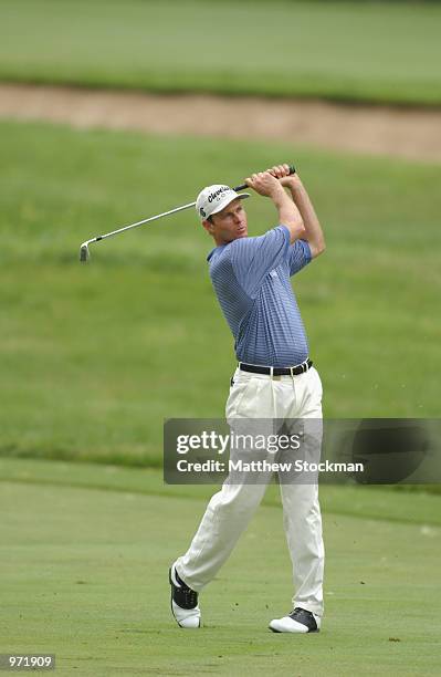 Bob Estes hits out of the third fairway during the third round of the Advil Western Open July 6, 2002 at Cog Hill Golf and Country Club in Lemont,...