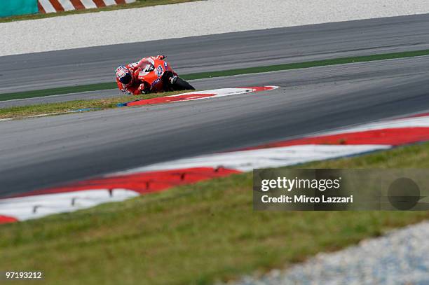 Casey Stoner of Australia and Ducati Marlboro Team rounds the bend during the day of testing at Sepang Circuit on February 26, 2010 in Kuala Lumpur,...