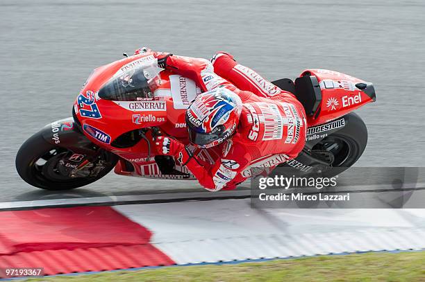 Casey Stoner of Australia and Ducati Marlboro Team rounds the bend during the day of testing at Sepang Circuit on February 26, 2010 in Kuala Lumpur,...