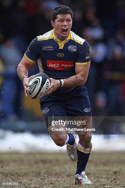 Henry Paul of Leeds Carnegie in action during the Guinness Premiership match between Leeds Carnegie and London Wasps at Headingley Stadium on...