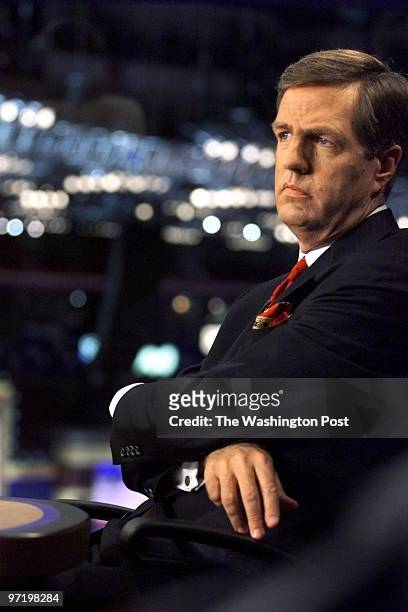 Brit Hume at taping of Fox Sunday Show, Fox Booth, First Union Center, Philadelphia, PA. Original Filename: STHUME4new.jpg ORG XMIT: ; 415